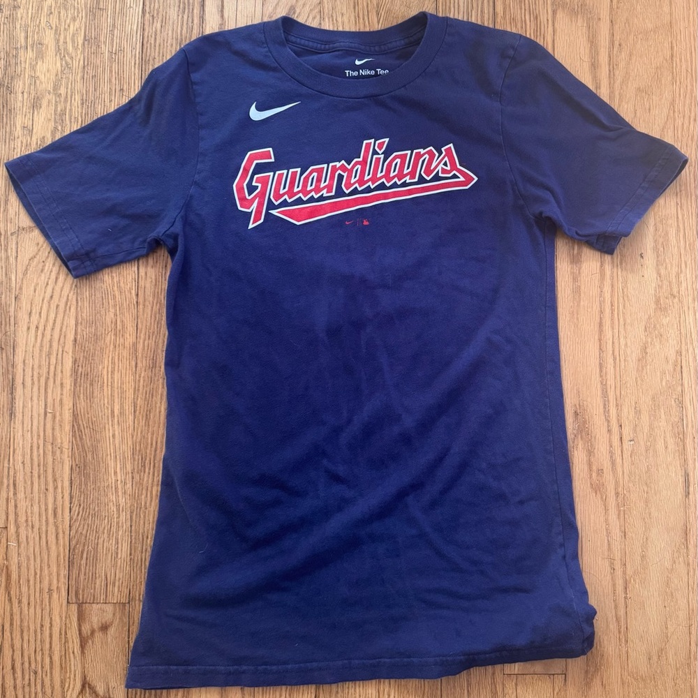 Nike Kids Cleveland Guardians Navy Blue T-Shirt Jose Ramirez #11 Size Medium